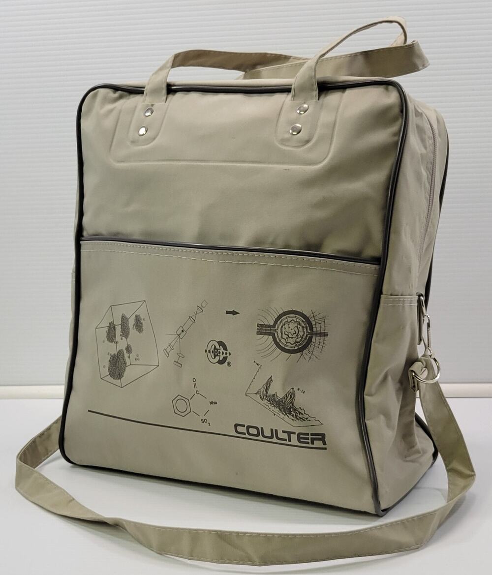 c7) Rare Vintage Beckman Coulter Corporation Promotion Travel Advertisement Bag